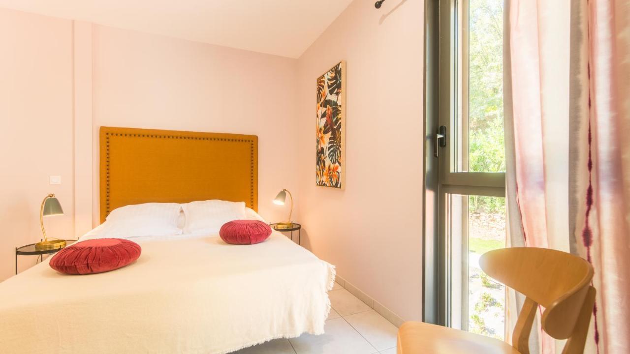 Villa Spacieuse Avec Jacuzzi Privatif Сарла-ла-Канеда Екстериор снимка